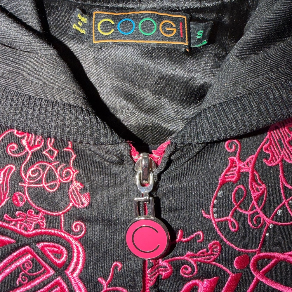 Vintage COOGI Black Hoodie with Pink Embroidery - Picture 2 of 4